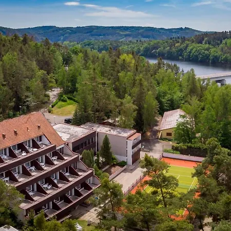 Hotell Hladina Nebrich